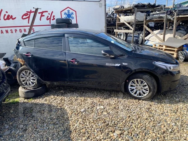 Kia Cerato. YD, G4FG ����