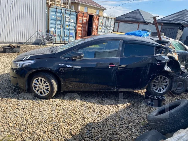 Kia Cerato. YD, G4FG ����
