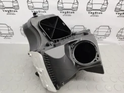 ������ ���������� ������� Audi Q5 8R 2013 8R0133837S ����������� 5 �� CNCD 8R0133837S ����