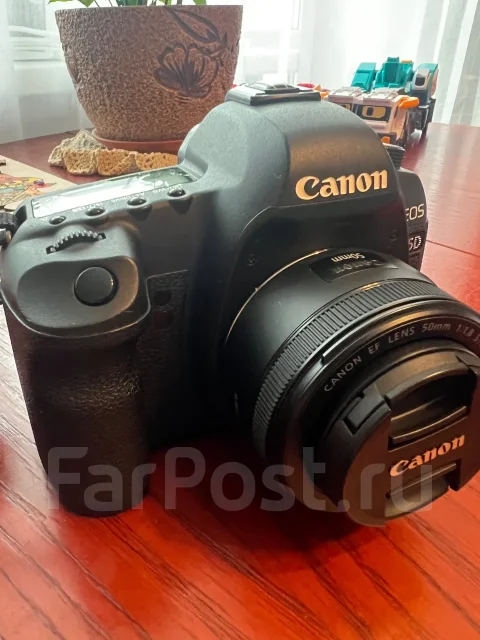 Canon EOS 5D Mark II ����