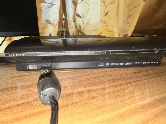 Sony PlayStation 3 Super Slim ����