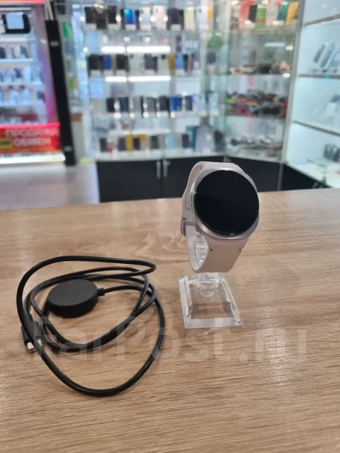 Samsung Galaxy Watch6 Classic. GPS, NFC, IP68 ����