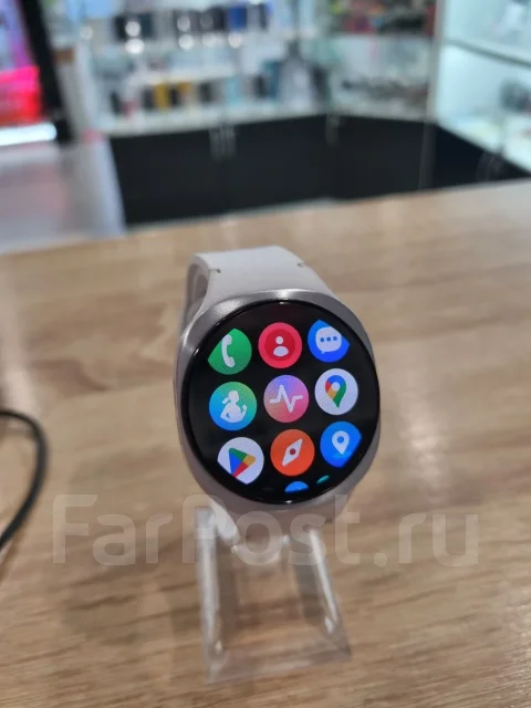 Samsung Galaxy Watch6 Classic. GPS, NFC, IP68 ����
