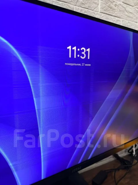 MSI. 27", ���������� OLED ����