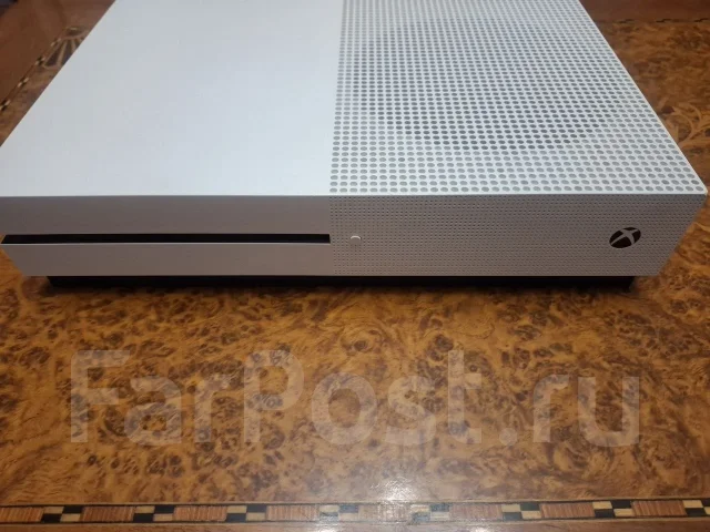 Microsoft Xbox One S ����