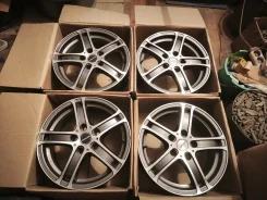 TGRACING TGD010. 6.5x16", 5x120, ET38, �� 72,6���. ����