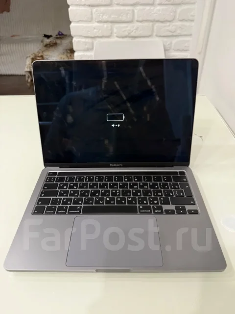Apple MacBook Pro 13 2020. 13", ��� 8 ��, ���� 256���, WiFi: 1, Bluetooth: 1 ����