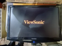 ViewSonic. 19", ���������� �� (LCD, LED, QLED) ����