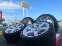 RAYS Volk Racing TE37 Saga Time Attack Edition