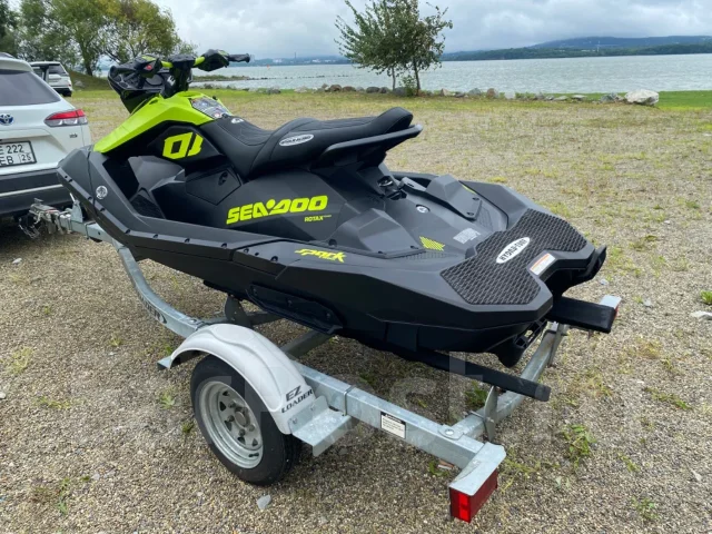 BRP Sea-Doo Spark Trixx. 2023 ��� ����