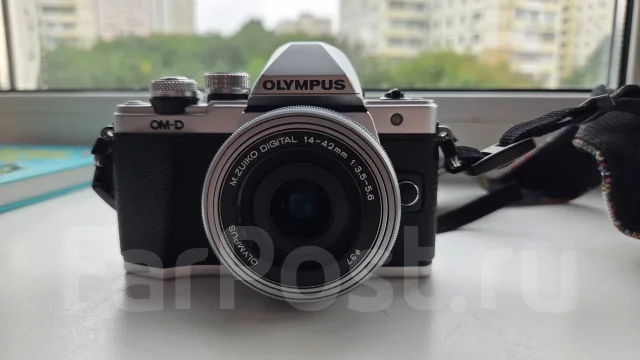 Olympus E-M10 Mark II ����