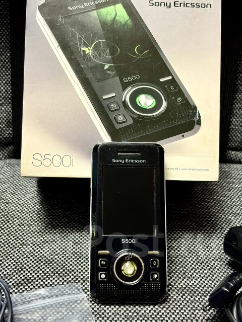 Sony Ericsson S500i. �/� ����
