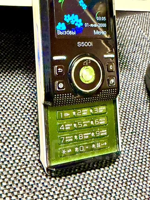 Sony Ericsson S500i. �/� ����