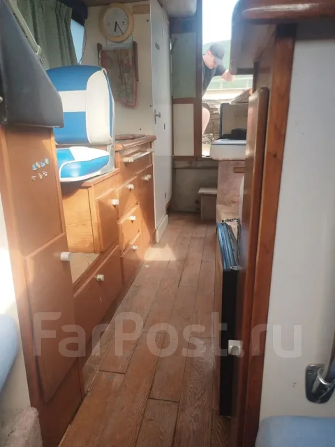 Bayliner. 1996 ���, ����� 8��., ��������� ������������, 330��.�., ������ ����