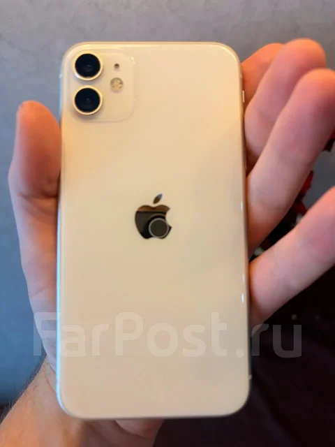 Apple iPhone 11. �/�, 64 ��, �����, 3G, 4G LTE ����