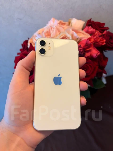 Apple iPhone 11. �/�, 64 ��, �����, 3G, 4G LTE ����