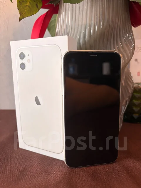 Apple iPhone 11. �/�, 64 ��, �����, 3G, 4G LTE ����