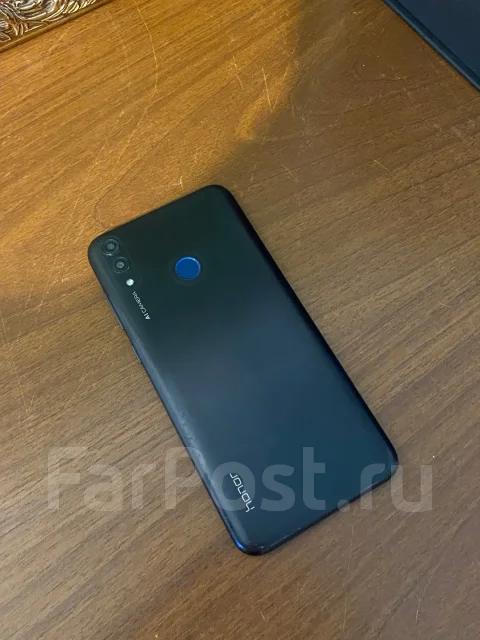 Honor 8C. �/�, 32 ��, ������, 3G, 4G LTE, Dual-SIM ����