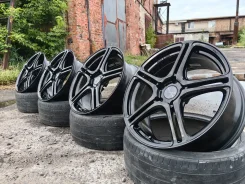 Bridgestone Potenza Adrenalin SW005. 8.0x18", 5x114.3, ET50 ����