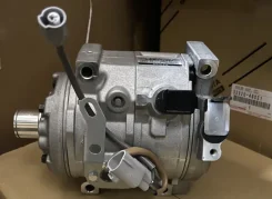 ���������� ������������ Toyota LX450d 2012 - 2015 883206A320 Toyota 1Vdftv 883206A320 ����