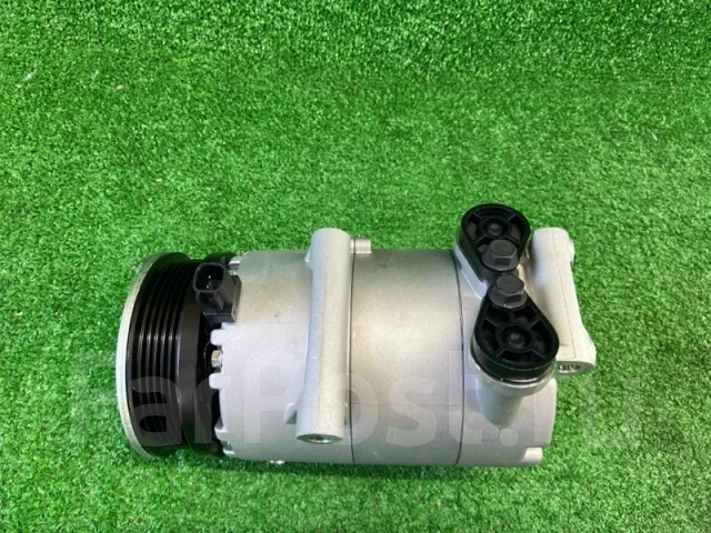 ���������� ������������ Ford Focus 1333042 CAP 1333042 ����