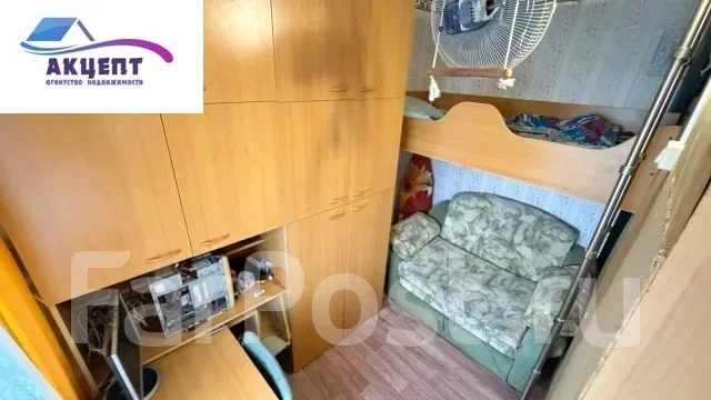 1-���������, ����� ������ (���. ���������) 17/3. ���������, ���������, 30,1���.��., 4/4 ����, ������������� ������. ������� ����