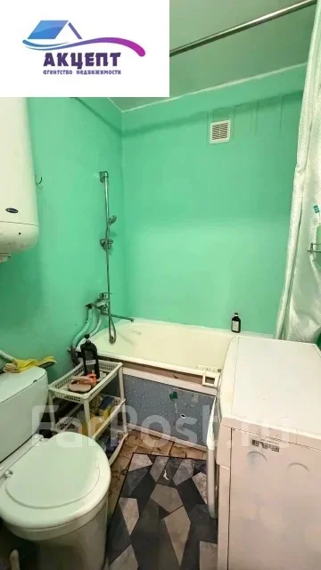 1-���������, ����� ������ (���. ���������) 17/3. ���������, ���������, 30,1���.��., 4/4 ����, ������������� ������. ���. ���� ����