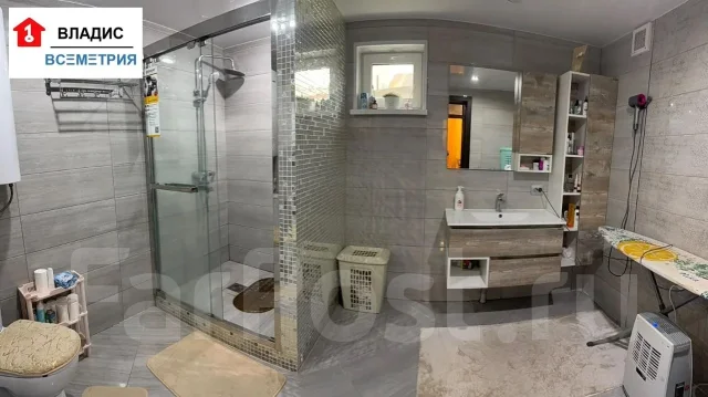 ������ ���. �-� �����������, ��� 64.8��&sup2;, ������� 22.3����., ���, ����: ��������, ������������� 15 ���. ���. ���� ����