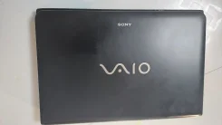 Sony VAIO SVE. 15.6", 2,5����, ��� 4 ��, ���� 320���, WiFi: 1, Bluetooth: 1, ����������� �� 4��. ����