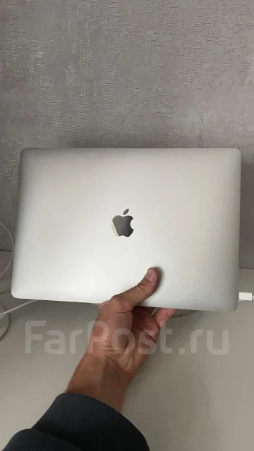 Apple MacBook Air 13 2020. 13.3", ��� 8 ��, ���� 256���, WiFi: 1, Bluetooth: 1 ����