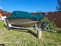 Tracker. 2003 ���, ����� 4,88��., ��������� ���������, 60��.�., ������ ����