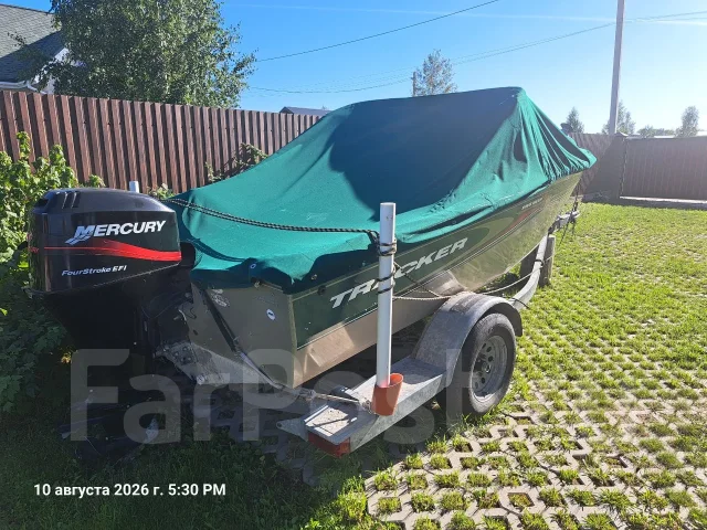 Tracker. 2003 ���, ����� 4,88��., ��������� ���������, 60��.�., ������ ����