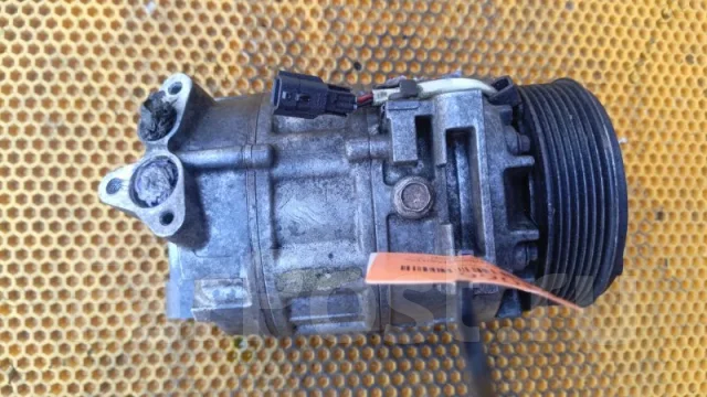 ���������� ������������ Renault Trafic 8200454172E 2 8200454172E ����