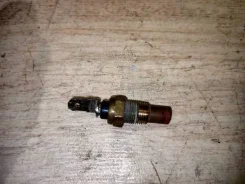 ������ ����������� ����������� �������� Mazda 626 1995 JE151851X GE FP JE151851X ����