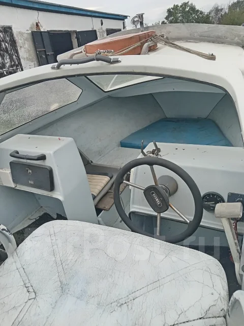 Suzuki. 1982 ���, ��������� ���������, 70��.�., ������ ����