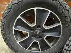Nokian Outpost AT. ����� at, �/�, ����� 20 % ����