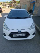 Toyota Aqua. NHP10 ����