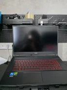 MSI Katana 17 B12UCX. 17.3", 4,4����, ��� 16 ��, ���� 256���, WiFi: 1, Bluetooth: 1, ����������� �� 4��. ����