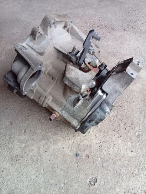 ���� volkswagen Jetta 2010 0AF300041E 5 BSE 0AF300041E ����