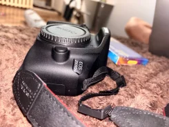 Canon EOS 2000D. 20 � ����� �� ����