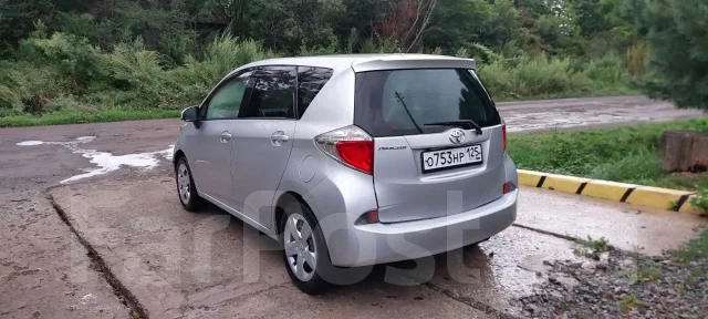 Toyota Ractis. ��������, ��������, 1.3 (95��.�.), ������, 130 000����. �� ����