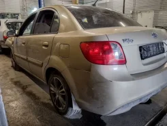 Kia Rio. JB, G4EE ����