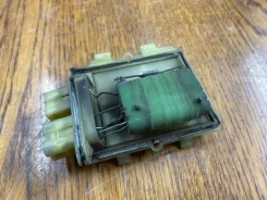 �������� ��������� Volkswagen Passat [B3] 1988-1993 1991 V154 881044934 ����� 2 881044934 ����
