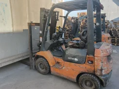 Toyota 7FD18 ����