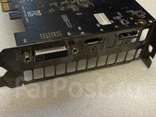 Radeon RX 550 ����