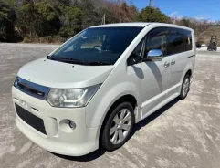 Mitsubishi Delica D:5. CV2W, 4J11 ����