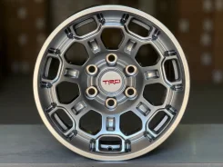 Fuel Off-Road Charger. 8.0x17", 6x139.7, ET5, �� 106,1���. ����