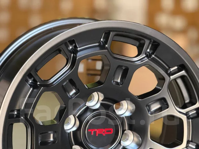 Fuel Off-Road Charger. 8.0x17", 6x139.7, ET5, �� 106,1���. ����