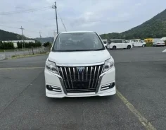Toyota Esquire. ZWR80, 2ZRFXE ����