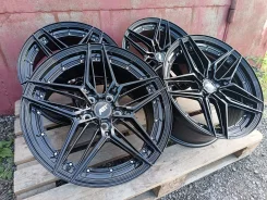 HRE RB1. 8.0x18", 5x114.3, ET35, �� 73,1���. ����